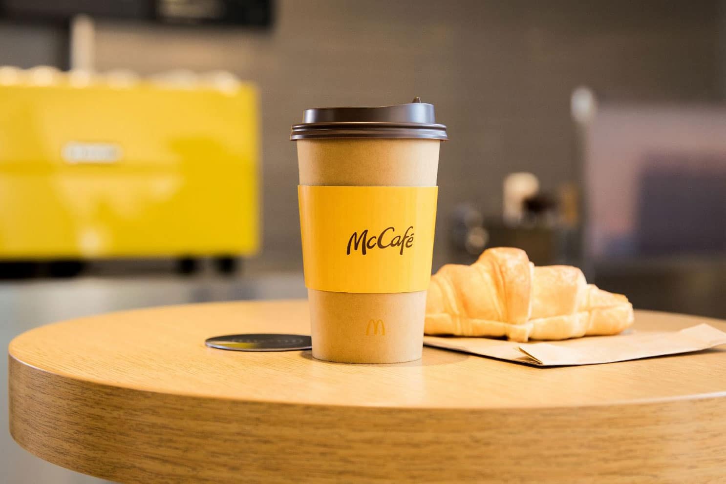 Café Grátis no ¨Méqui"! McDonald's Celebra o Dia Internacional do Café com McCafé de Presente